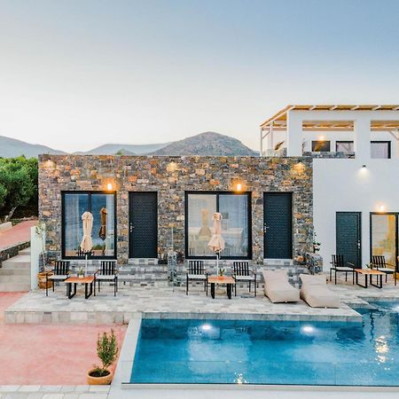 Makrýgialos Plakakia Luxury Apartments מראה חיצוני תמונה