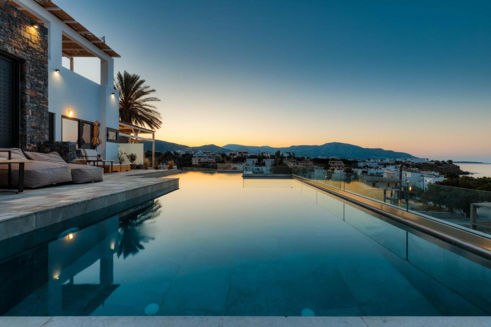 Makrýgialos Plakakia Luxury Apartments מראה חיצוני תמונה